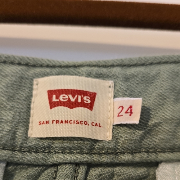 Levi's Olive Cargo Pants Size 24 - Picture 8 of 15
